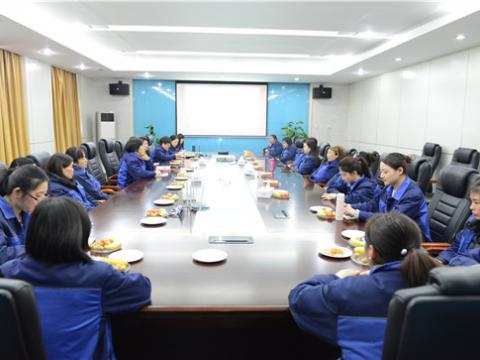 女中丈夫会  立功新时代——GALAXY银河国际集团召开庆祝“三八”国际劳动妇女节座谈会